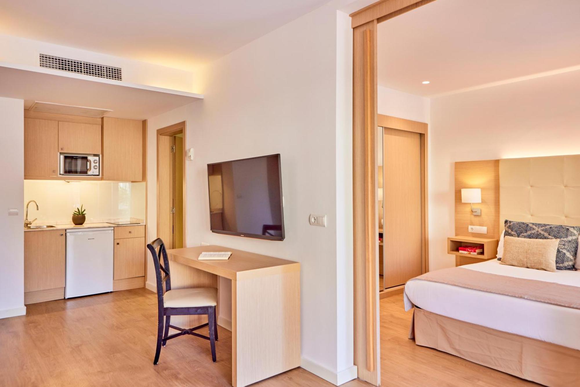 One-Bedroom Suite