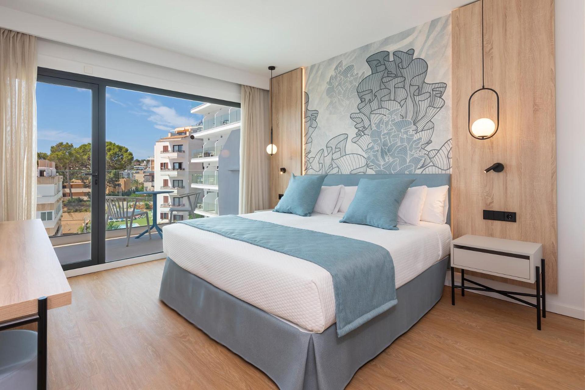 Standard Room Side Sea View