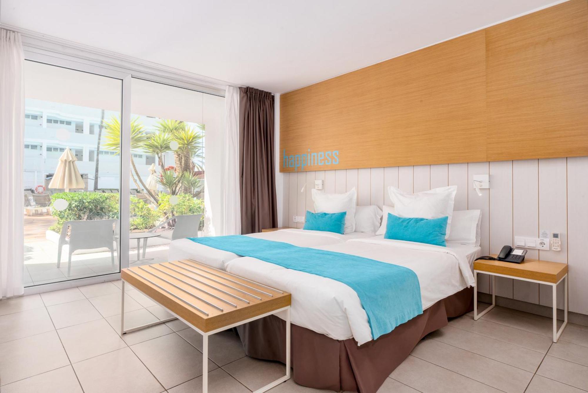 Doppelzimmer mit Poolblick