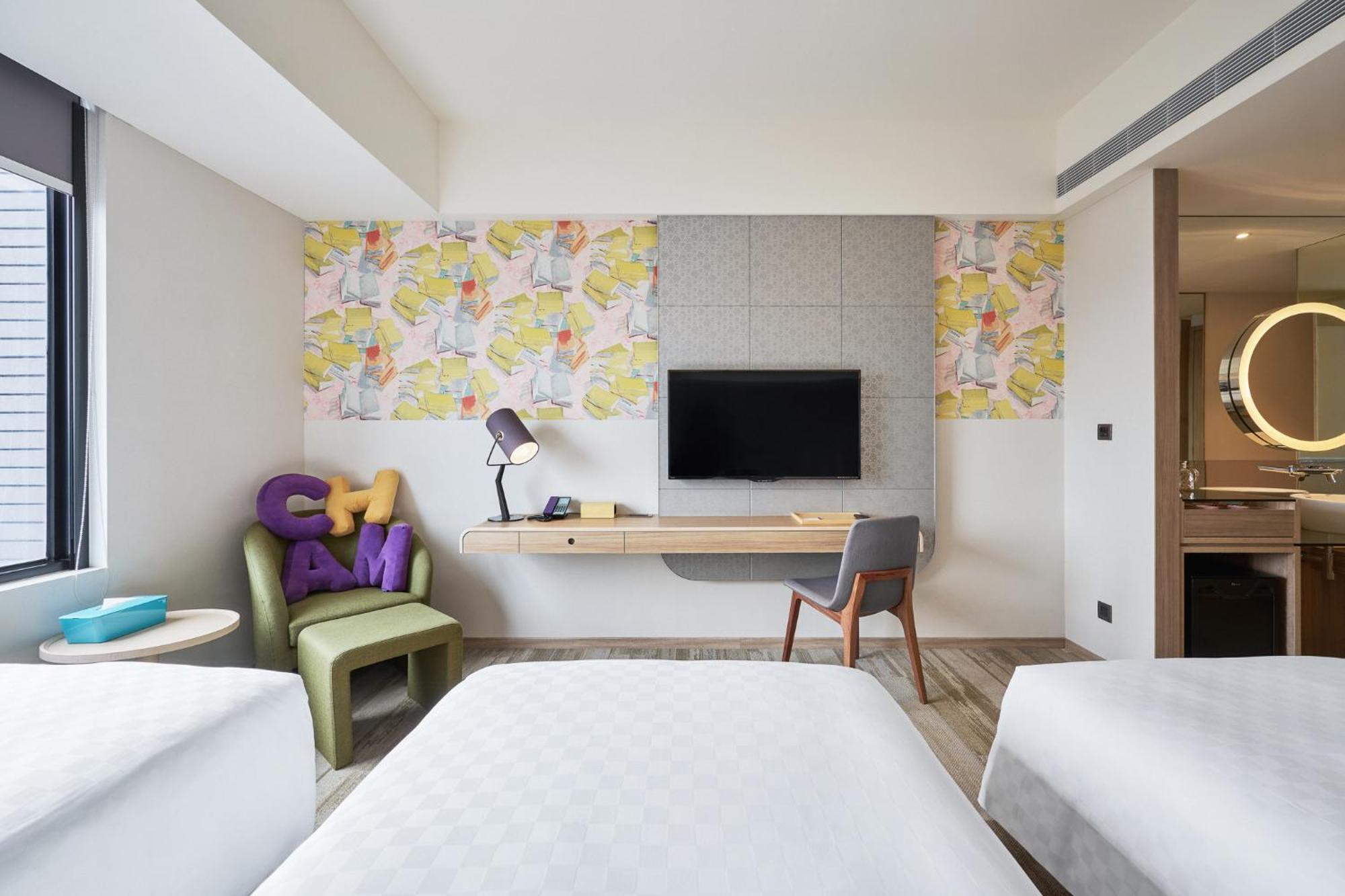 Discovery Triple Room