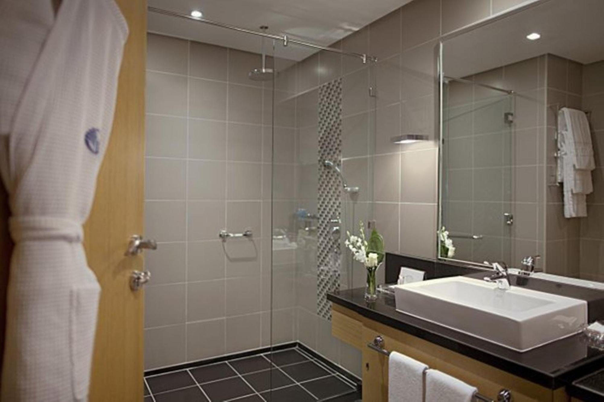 Family Adjacent Rooms