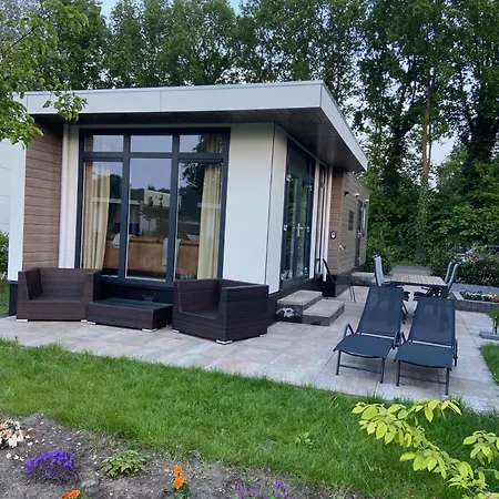 Kindvriendelijk luxe chalet in de bossen met privé sauna-3