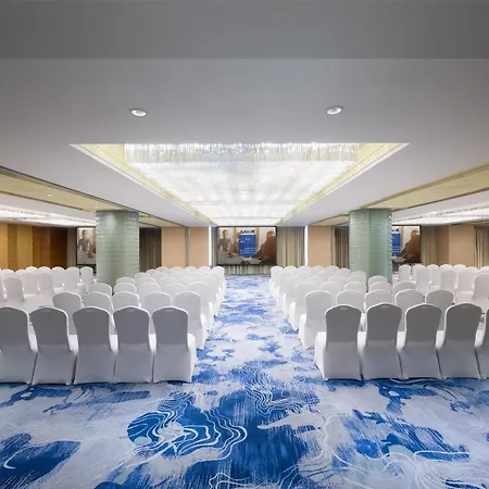 Radisson Blu Hotel Shanghai New World-3