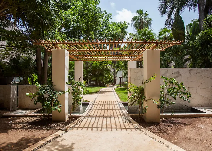 Mahekal Beach Front & Spa