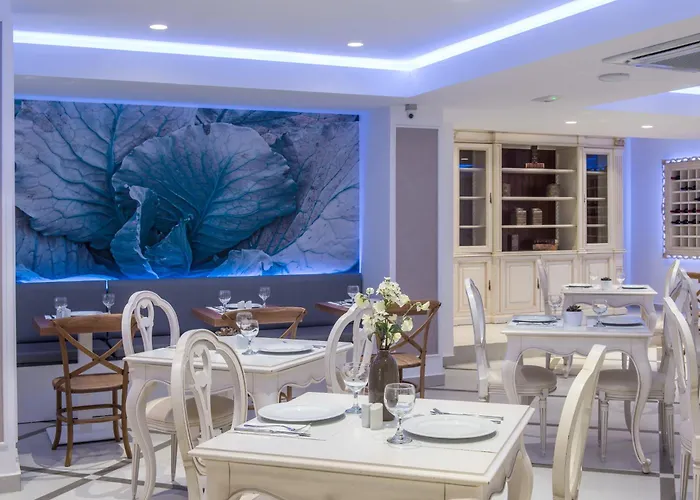 Mari Kristin Beach Hotel (Adults Only)