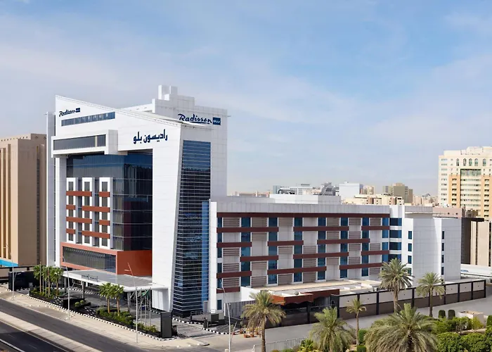 Radisson Blu And Convention Center, Minhal