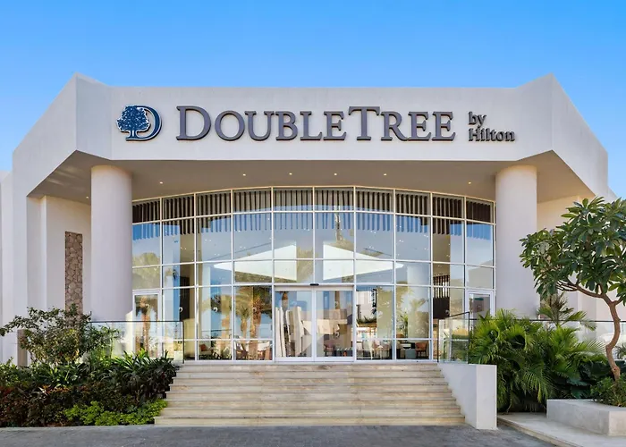 Doubletree By Hilton Sharks Bay Resort