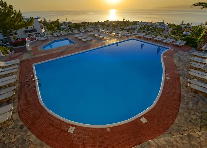Hersonissos Village & Bungalows