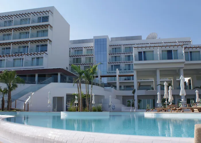 Boutique hotel only: Sunrise Pearl Hotel & Spa