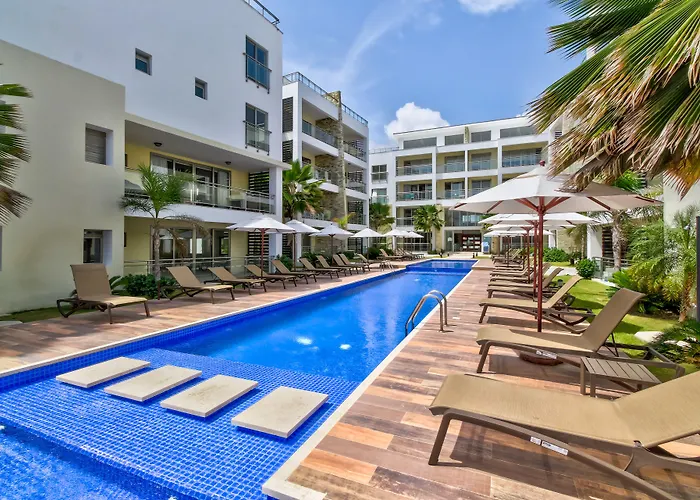 Costa Atlantica - Beach Vacation Condos
