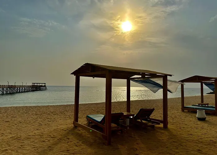 Hôtel pour familles: Beach Safari Nubian Resort