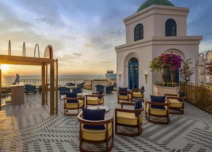 La Festa , Curio Collection By Hilton