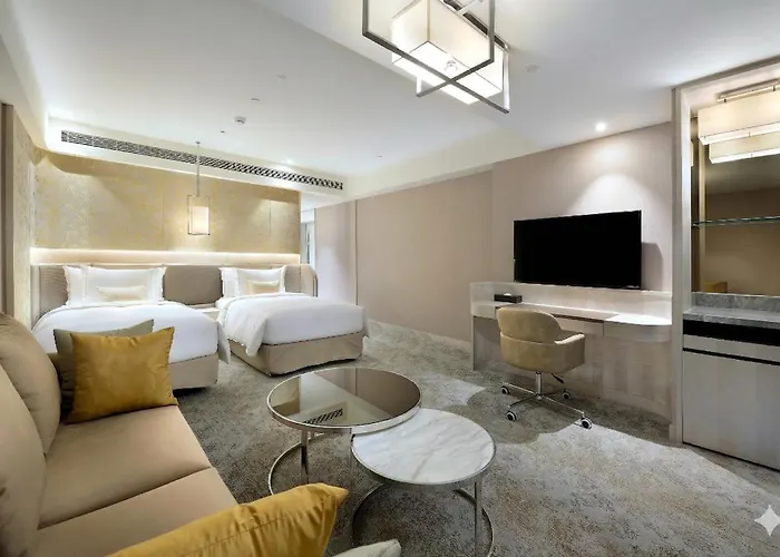Family Hotel: Caesar Park Hotel Banqiao