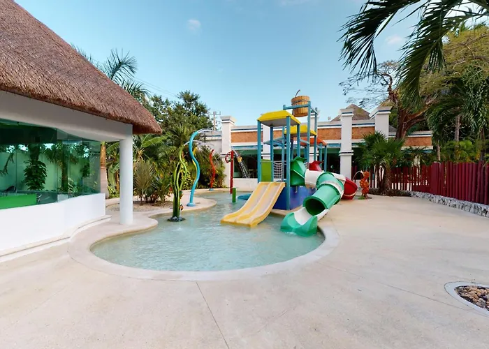  Grand Park Royal Cozumel
